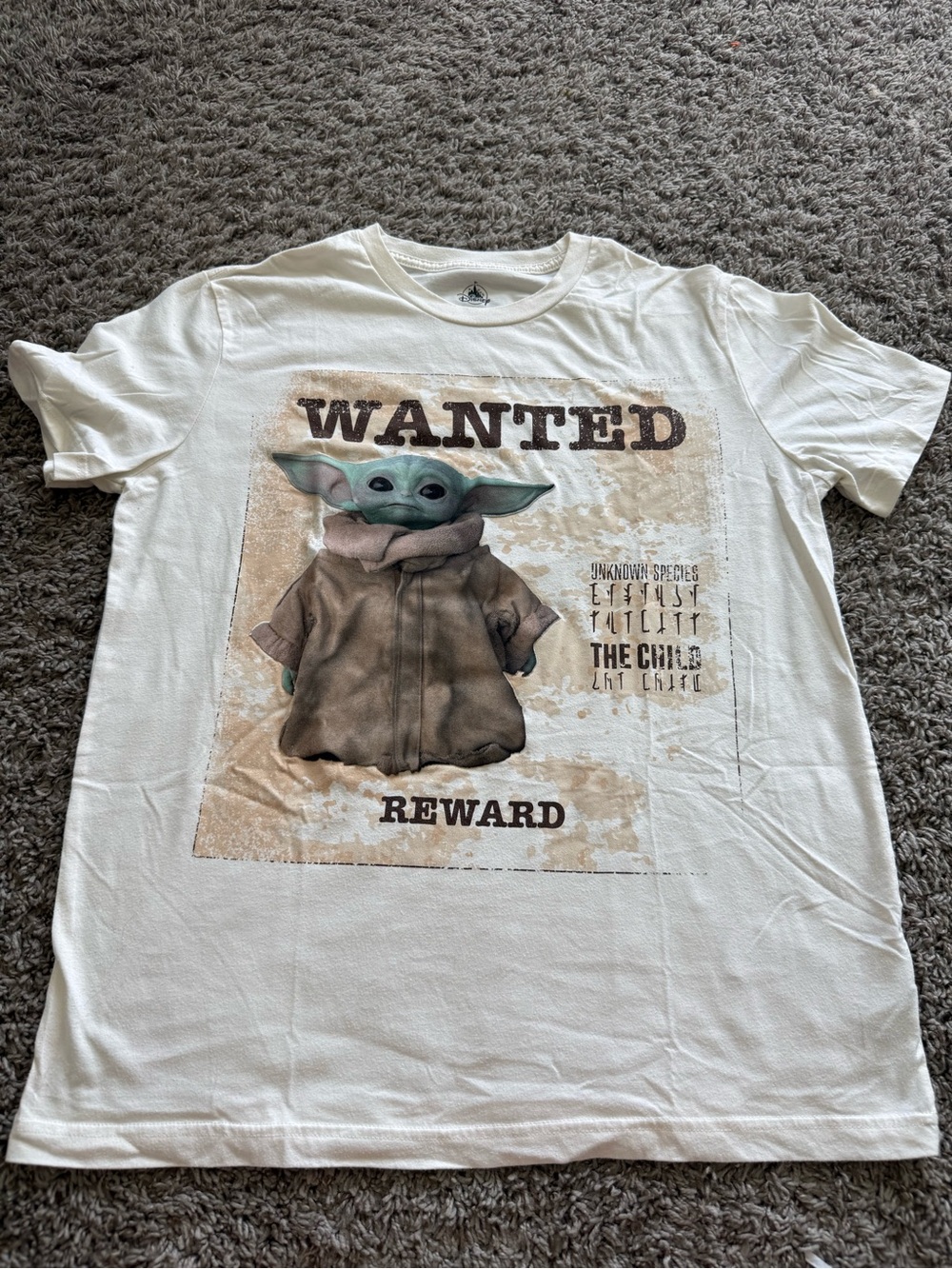 Disney White Short-Sleeve Tee with Green Grogu Wanted Graphic